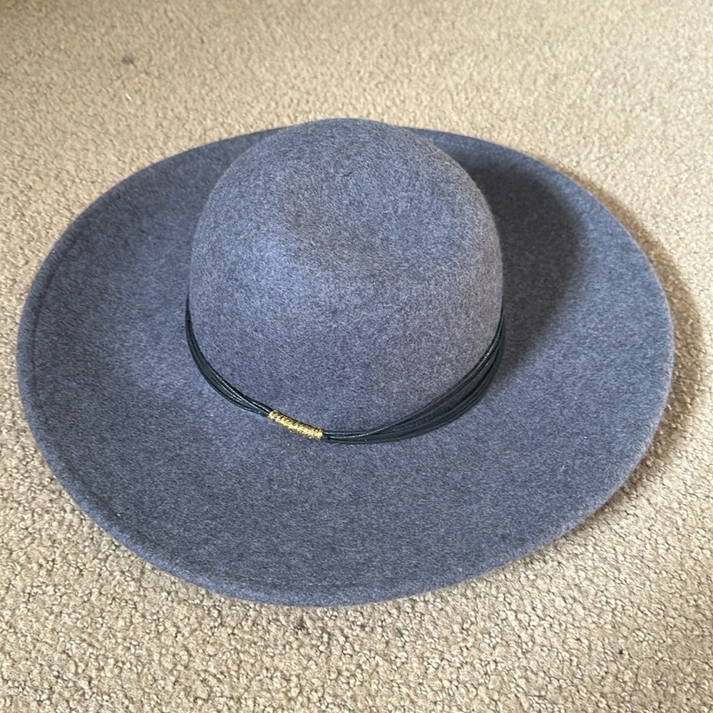 Woman’s hat